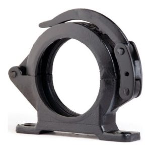 P.B 20 – Concrete pump pipe clamp with mounting base.
